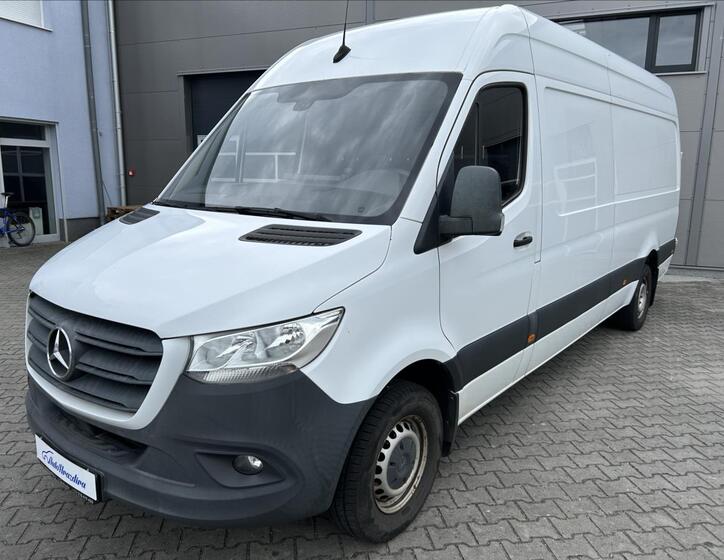 Mercedes-Benz Sprinter 3