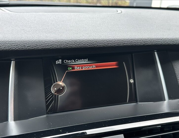 BMW X3 SUV / Terénní 2,0 l 180 kw