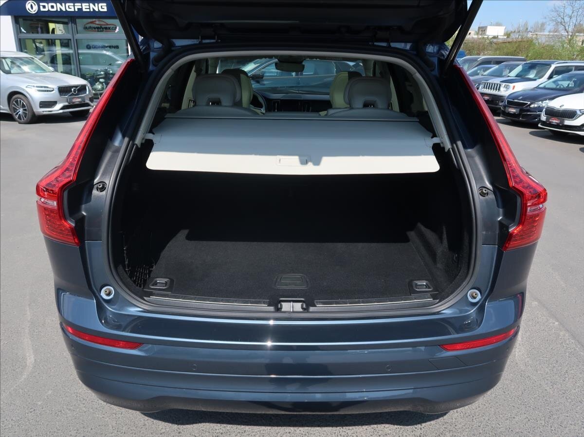 Volvo XC60 SUV / Terénní 2,0 l 145 kw