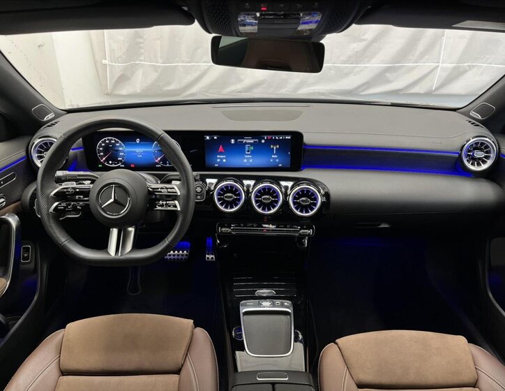 Mercedes-Benz CLA Sedan 2,0 l 110 kw