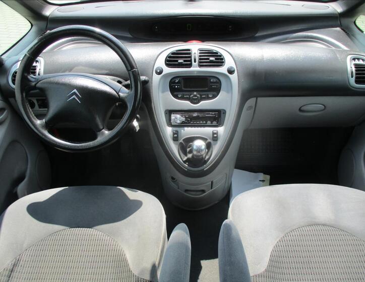 Citroën Xsara Picasso 11