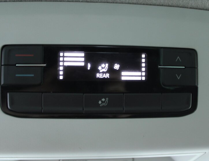 Volkswagen Transporter Kombi 2,0 l 110 kw