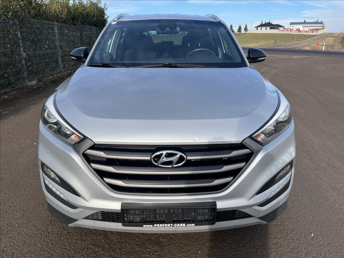 Hyundai Tucson SUV 2,0 l 100 kw