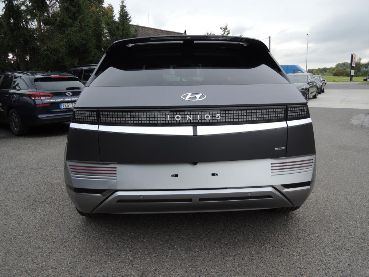 Hyundai Ioniq 5 SUV / Terénní 1,0 239 kw