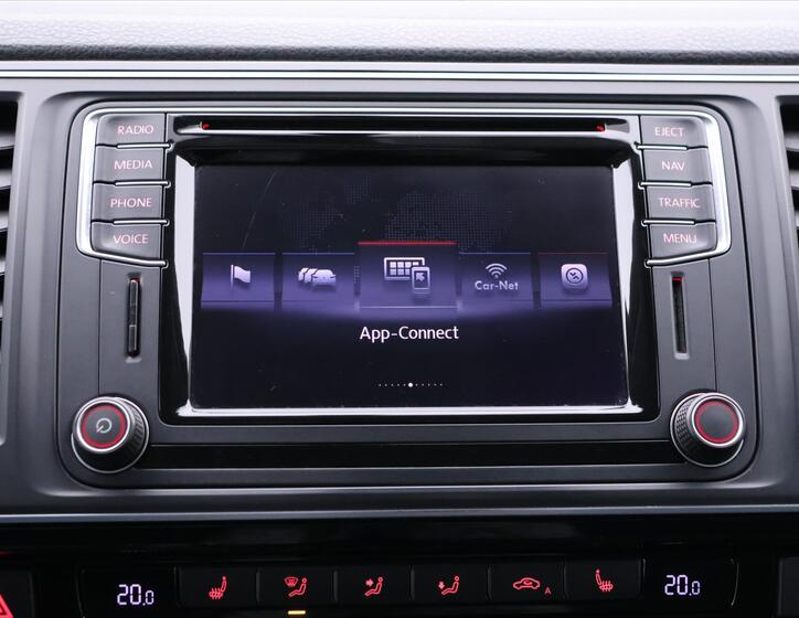 Volkswagen Multivan 21