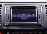 Volkswagen Multivan 21