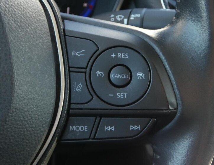 Toyota Corolla Sedan / Limuzína 1,8 l 72 kw