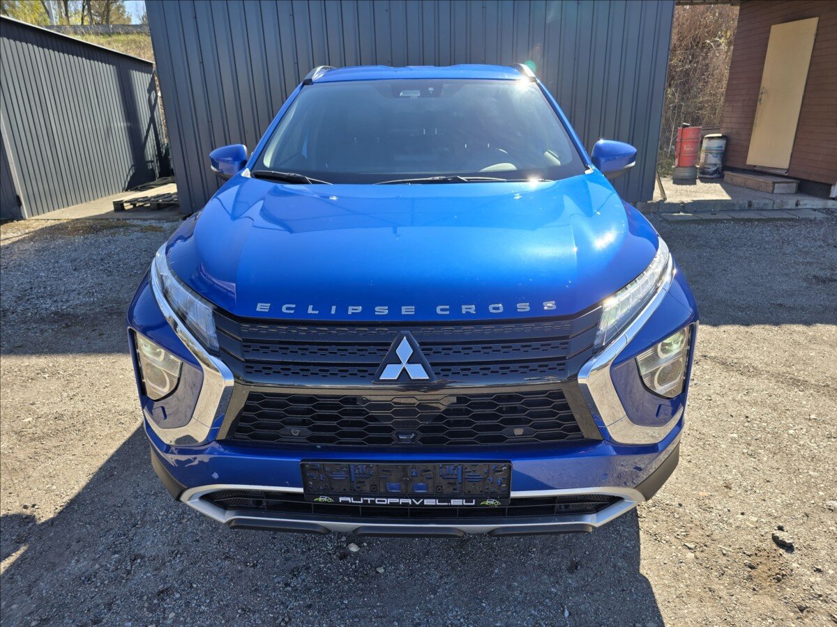 Mitsubishi Eclipse Cross CUV / Crossover 2,4 l 72 kw