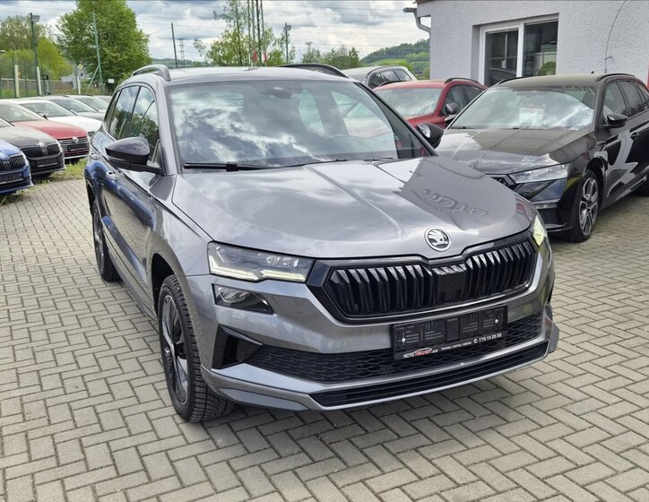 Škoda Karoq SUV / Terénní 1,5 l 110 kw