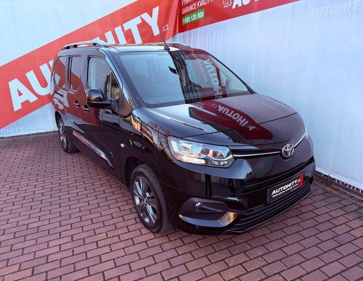 Toyota ProAce Kombi 1,5 l 96 kw