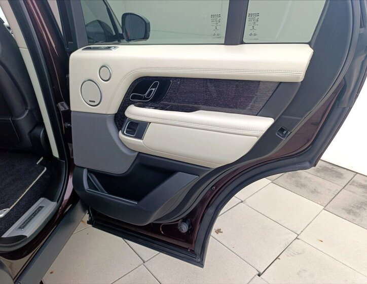 Land Rover Range Rover SUV / Terénní 5,0 l 386 kw