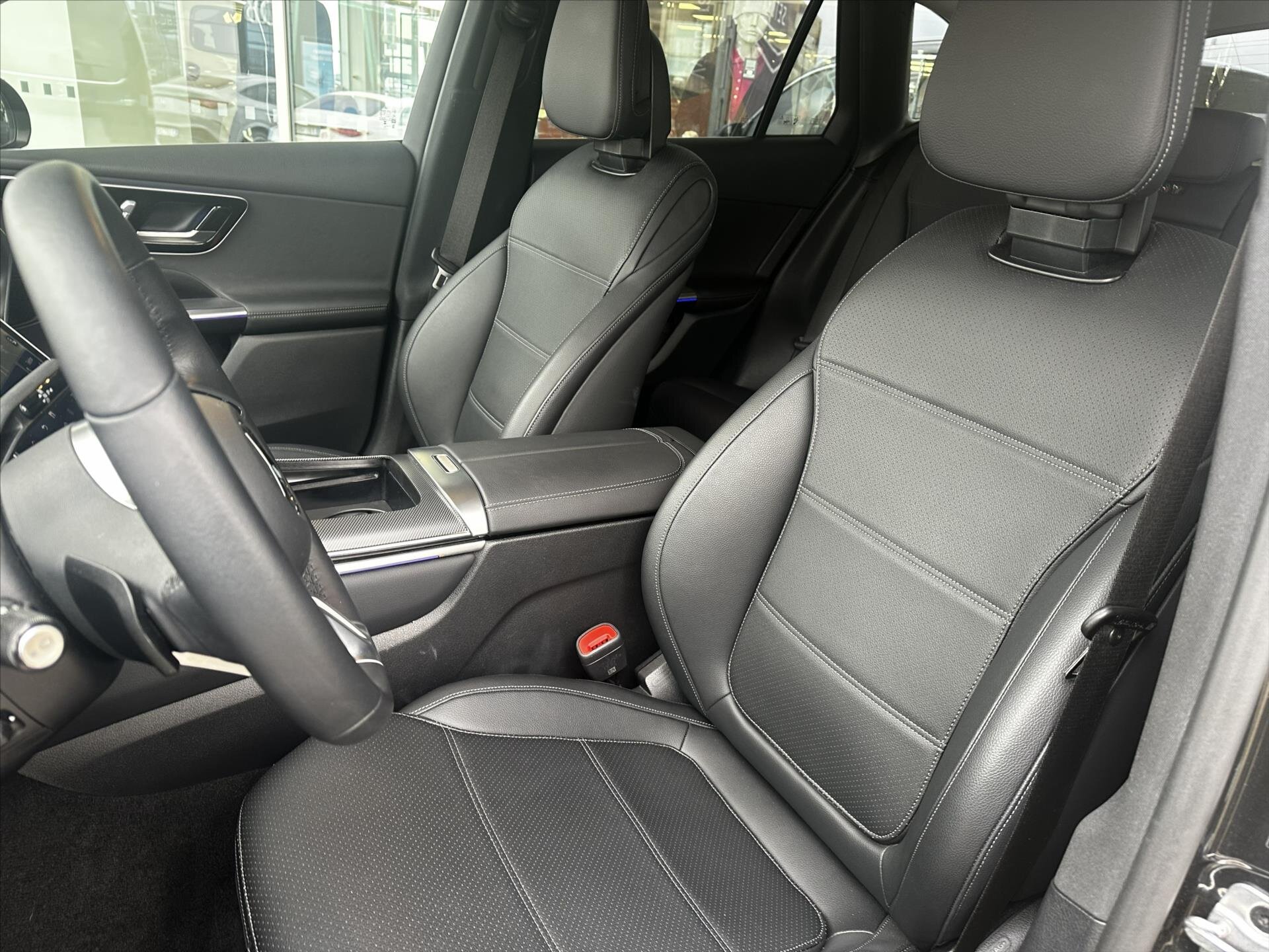 Mercedes-Benz GLC SUV 2,0 l 145 kw