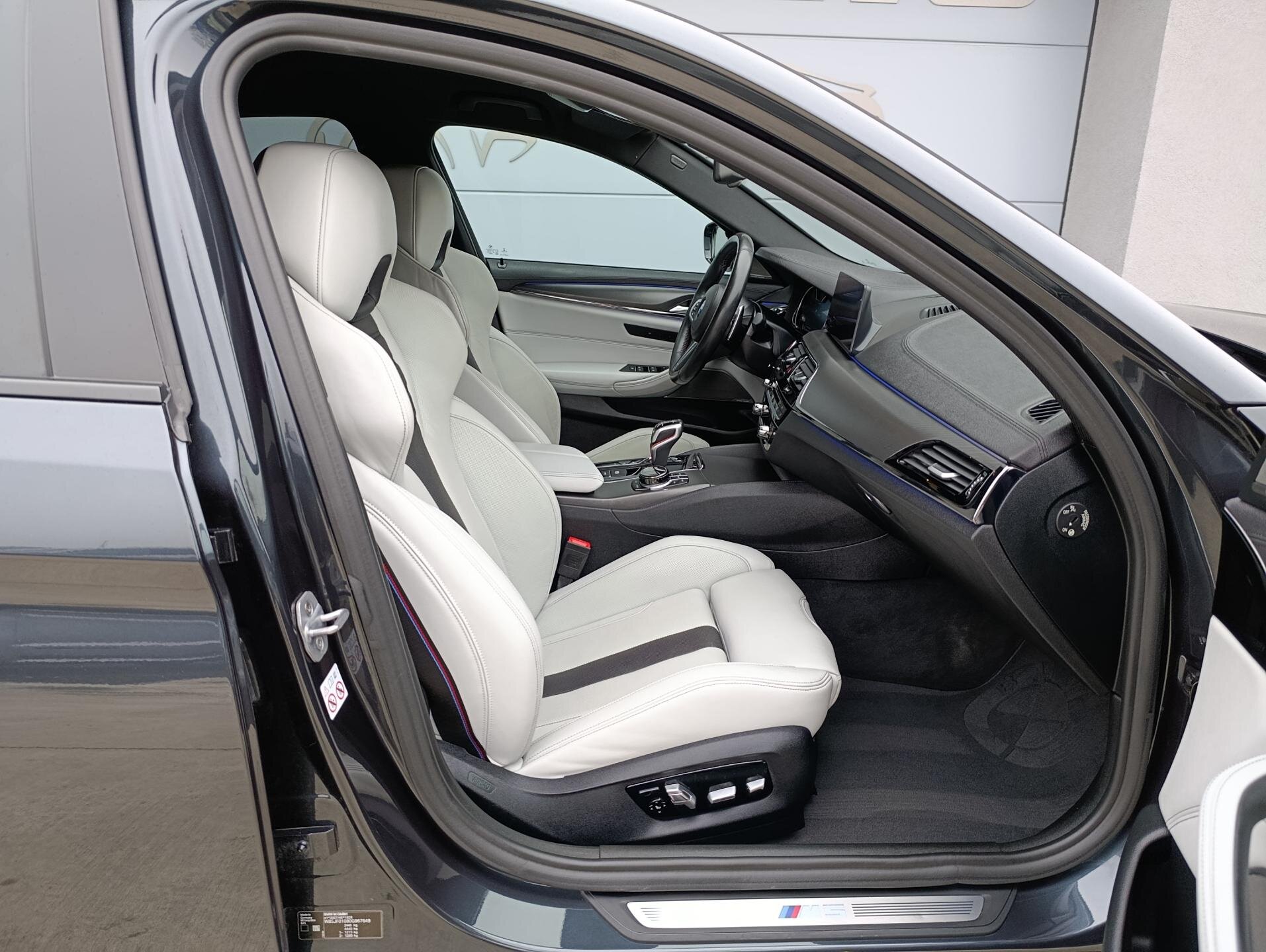 BMW M5 Sedan 4,4 l 460 kw