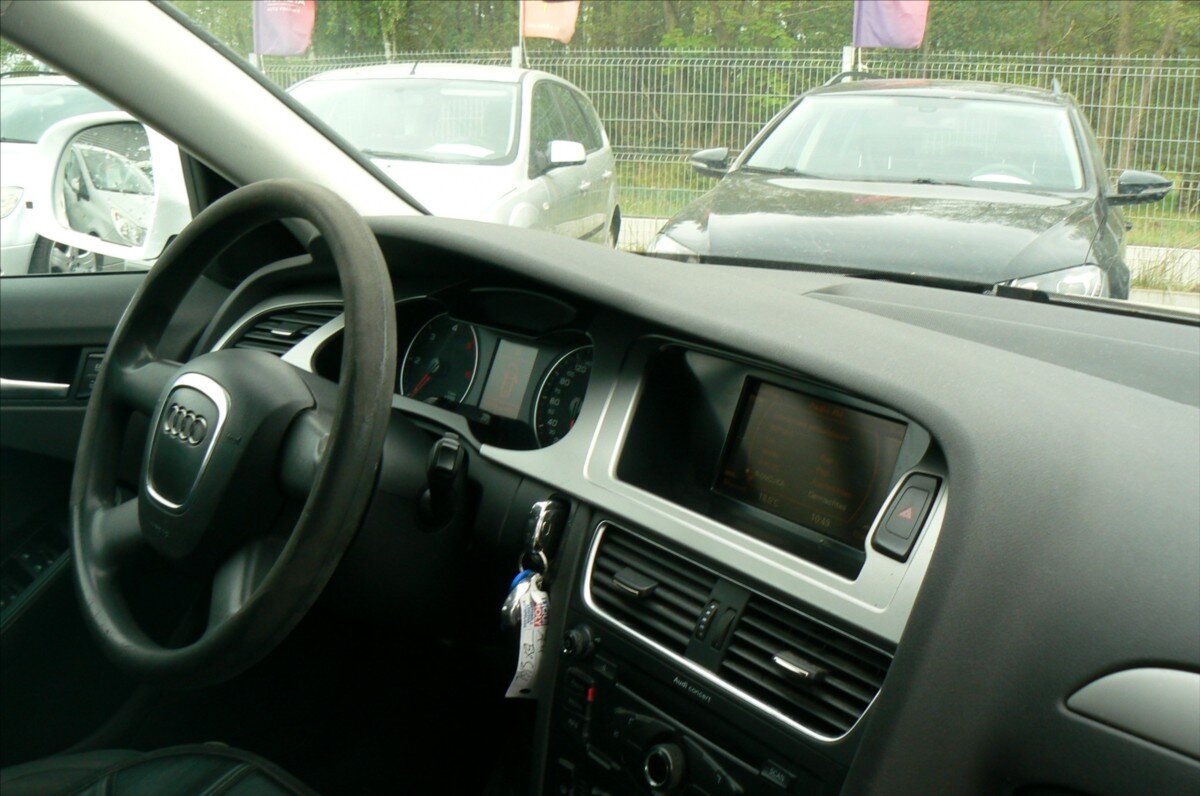 Audi A4 Kombi 2,0 l 105 kw