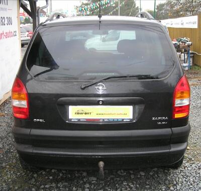 Opel Zafira 4