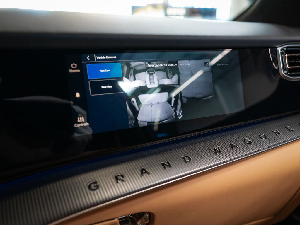 Jeep Grand Wagoneer SUV 6,4 l 351 kw