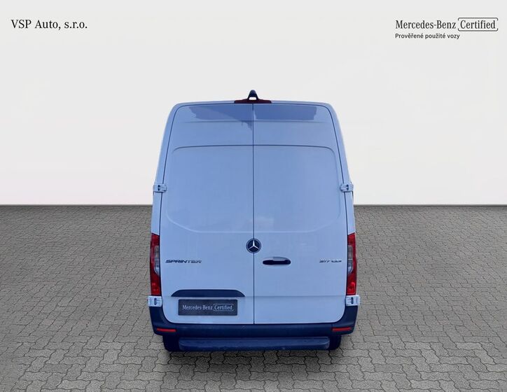 Mercedes-Benz Sprinter 3