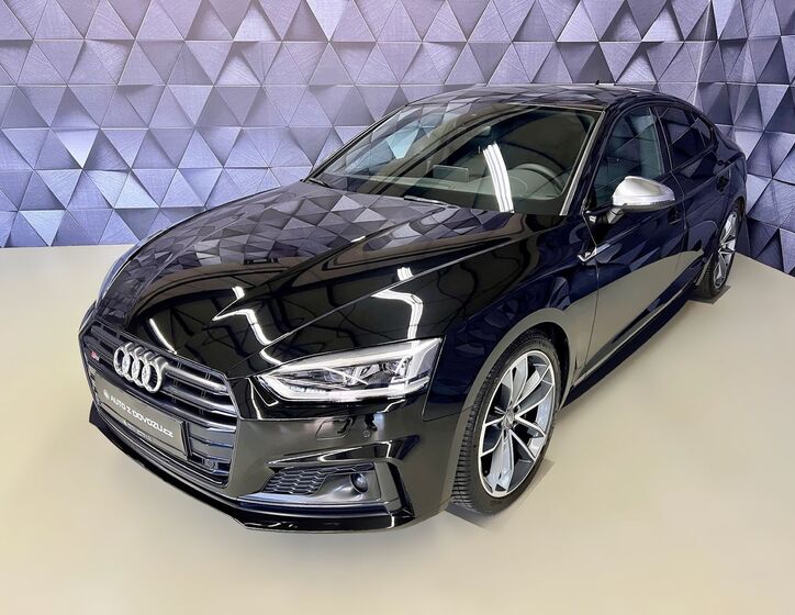 Audi S5 1