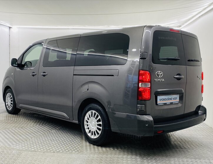 Toyota ProAce Verso Kombi 2,0 l 106 kw