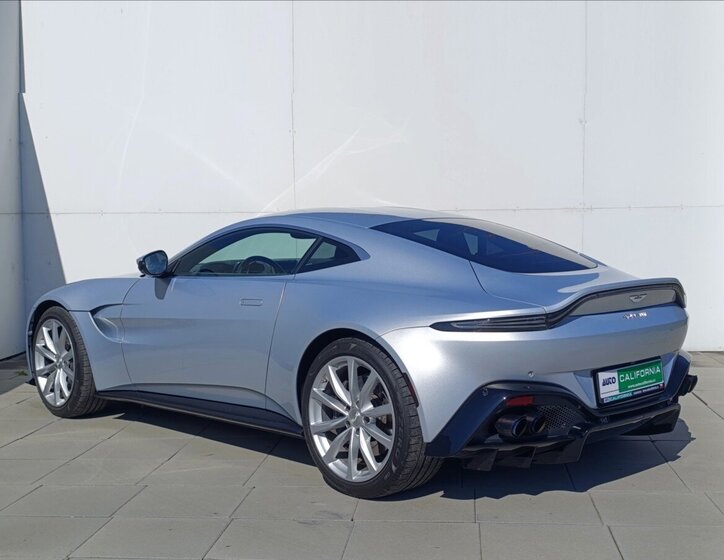 Aston Martin V8 Vantage Kupé 4,0 l 375 kw