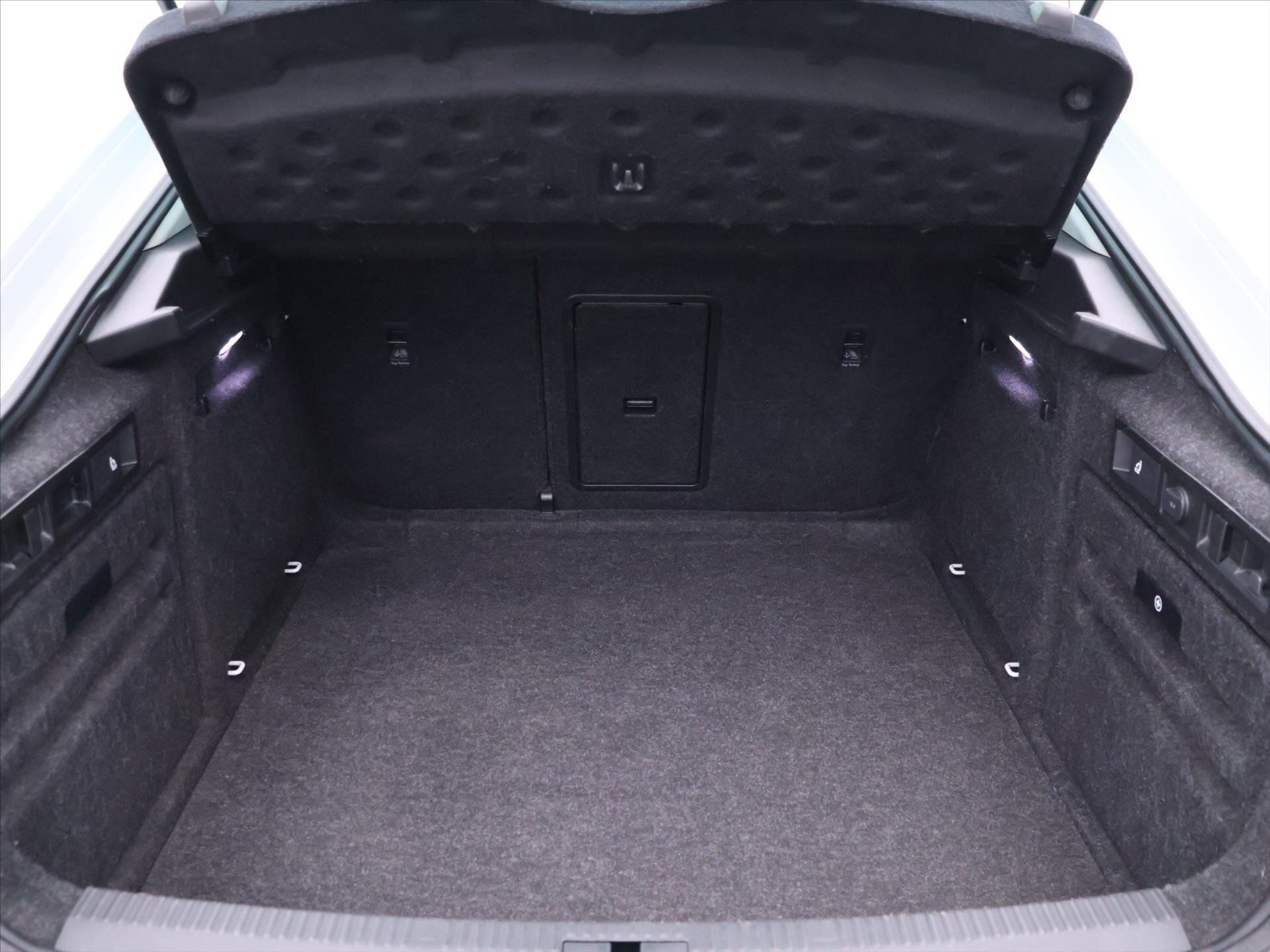 Škoda Superb Liftback 2,0 l 110 kw