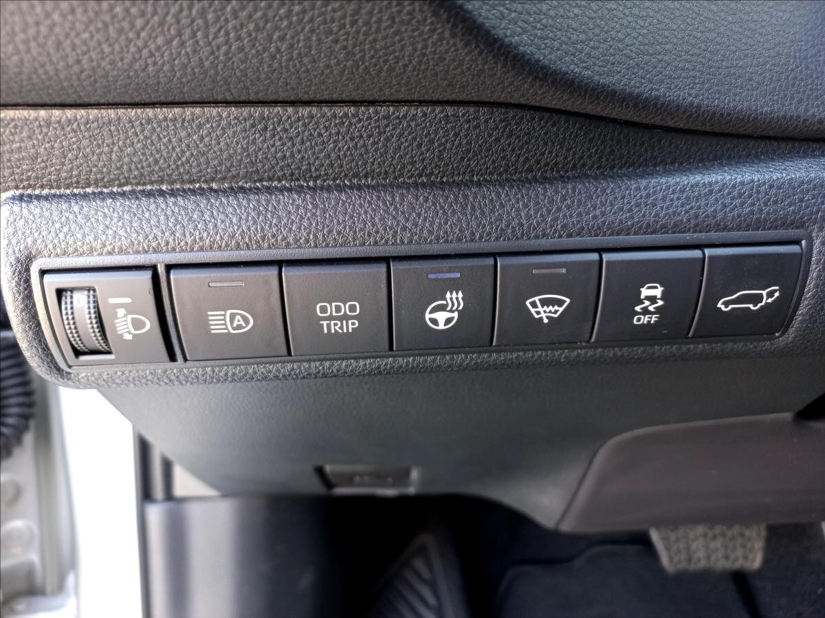 Toyota Corolla Kombi 2,0 l 112 kw