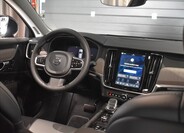 Volvo V90 31