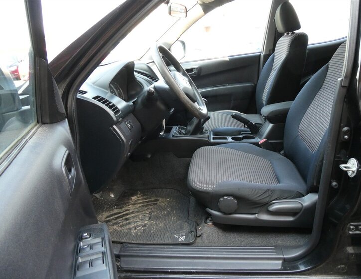 Mitsubishi L200 Pick-up 2,5 l 100 kw