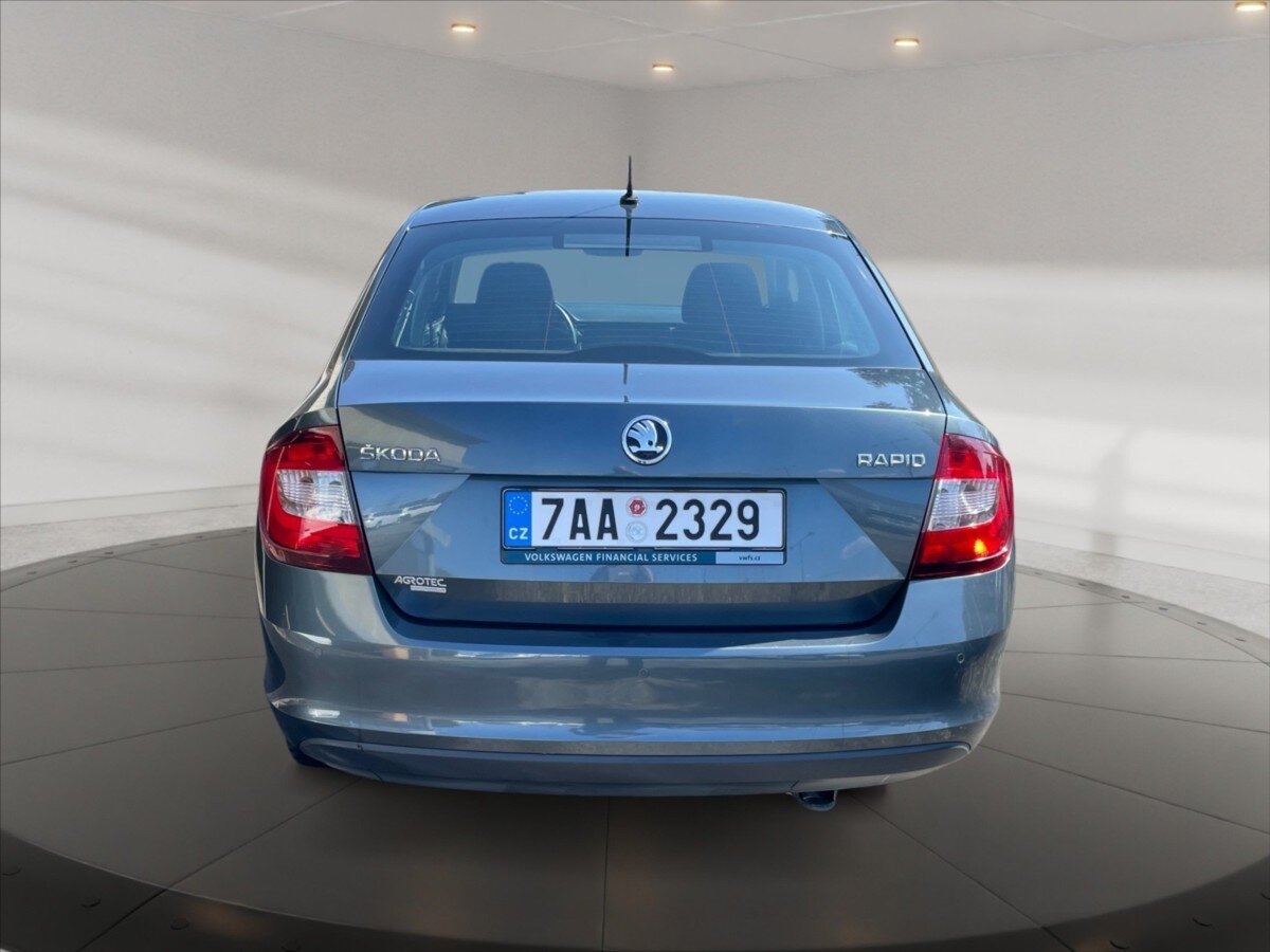 Škoda Rapid Sedan / Limuzína 1,6 l 85 kw
