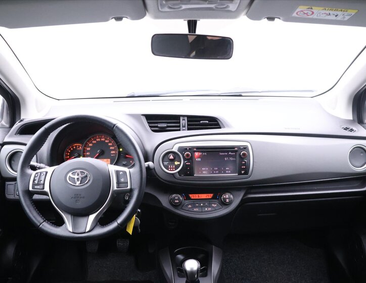 Toyota Yaris Hatchback 998,0 51 kw