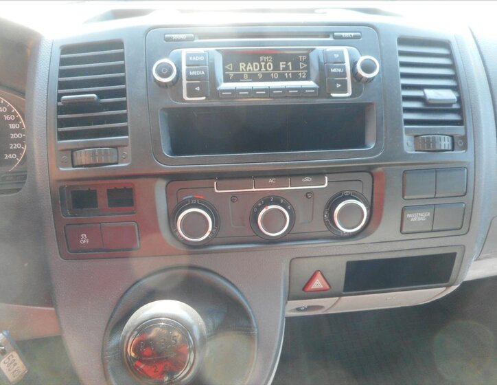 Volkswagen Transporter Valník 2,0 l 75 kw