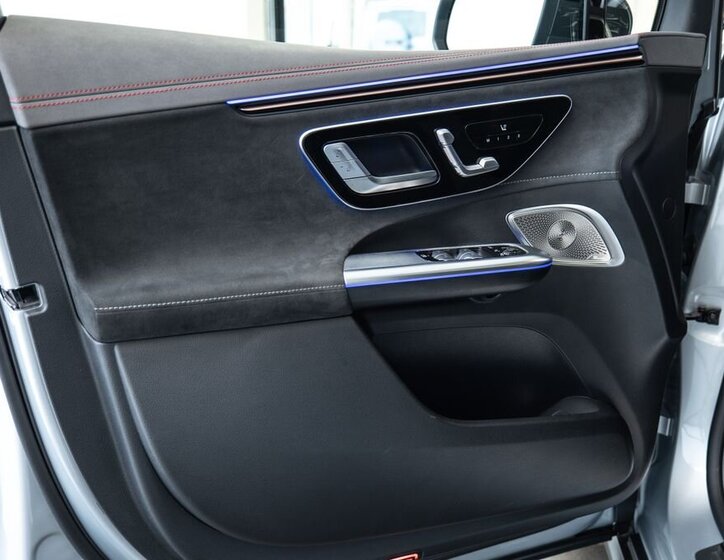 Mercedes-Benz EQE SUV 0,0 215 kw