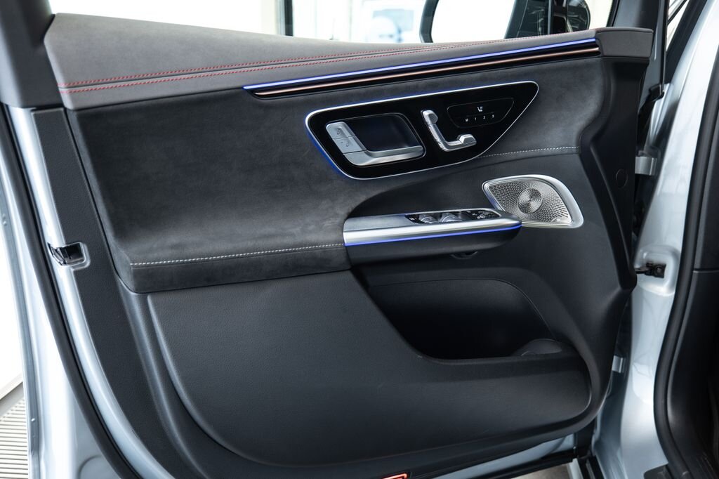 Mercedes-Benz EQE SUV 0,0 215 kw