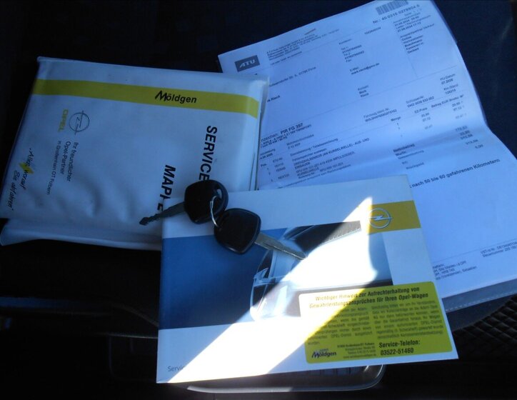 Opel Agila Hatchback 1,2 l 59 kw