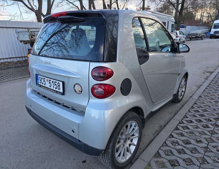 Smart Fortwo Kupé 999,0 52 kw