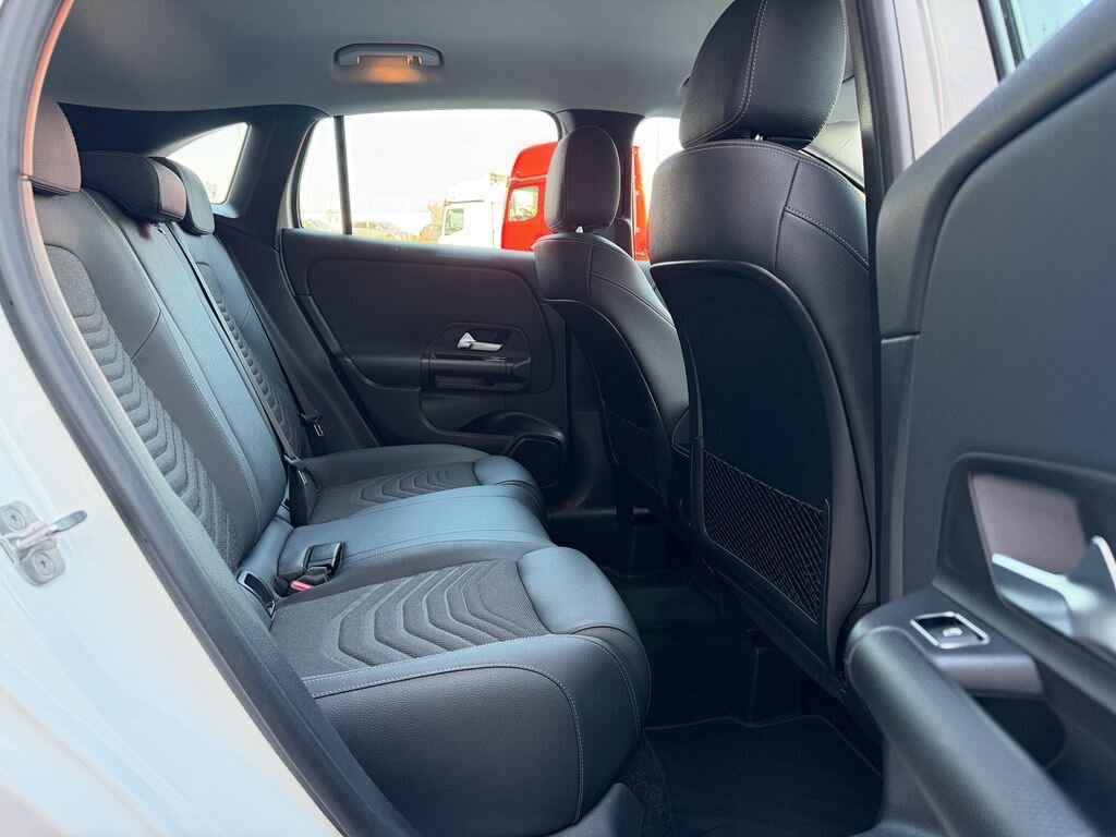 Mercedes-Benz GLA SUV / Terénní 2,0 l 140 kw