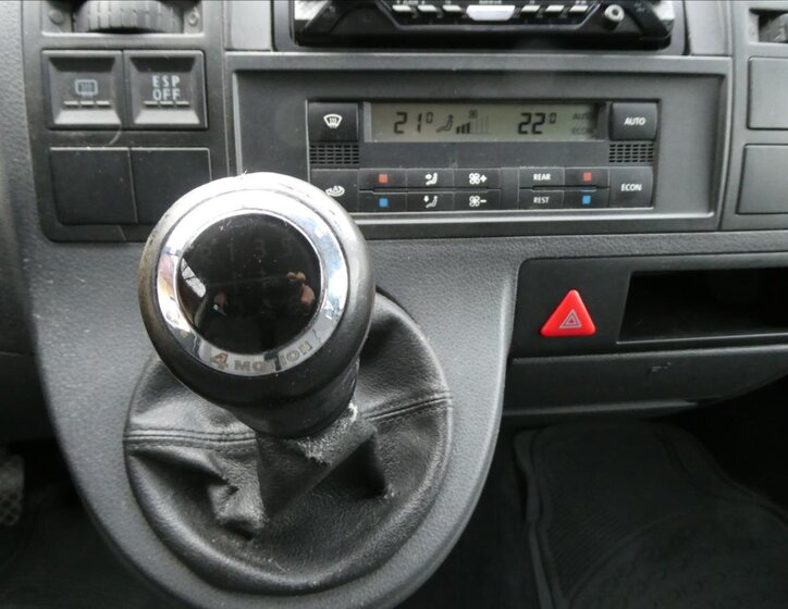 Volkswagen Caravelle Ostatní 2,5 l 96 kw