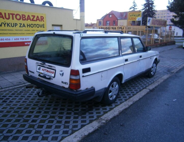 Volvo 240 Kombi 2,3 l 85 kw