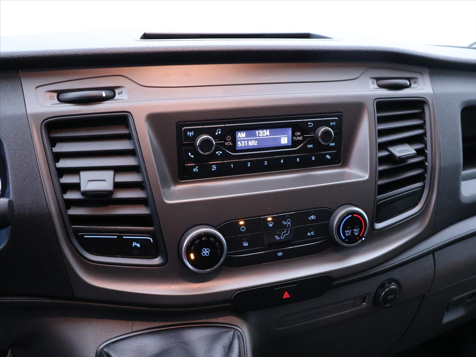 Ford Transit Custom Skříň 2,0 l 77 kw