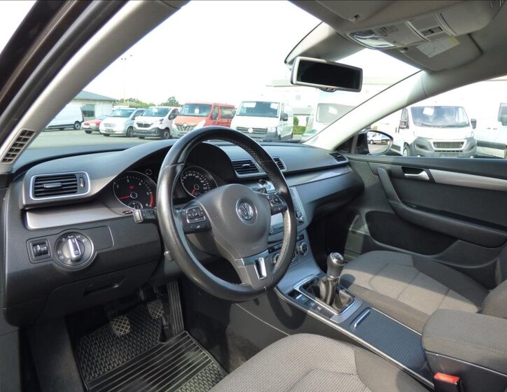 Volkswagen Passat Kombi 2,0 l 130 kw