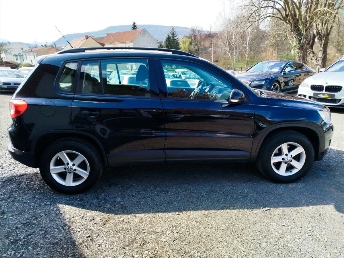 Volkswagen Tiguan SUV 2,0 l 103 kw