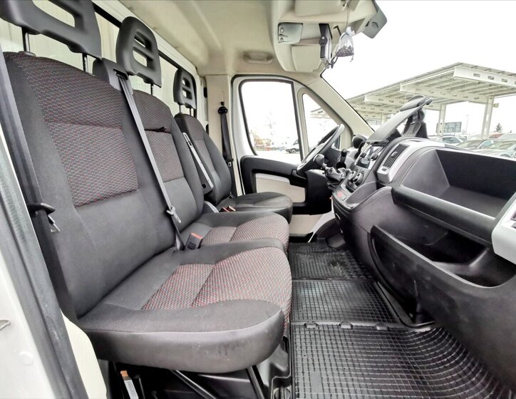 Peugeot Boxer Ostatní 2,0 l 120 kw