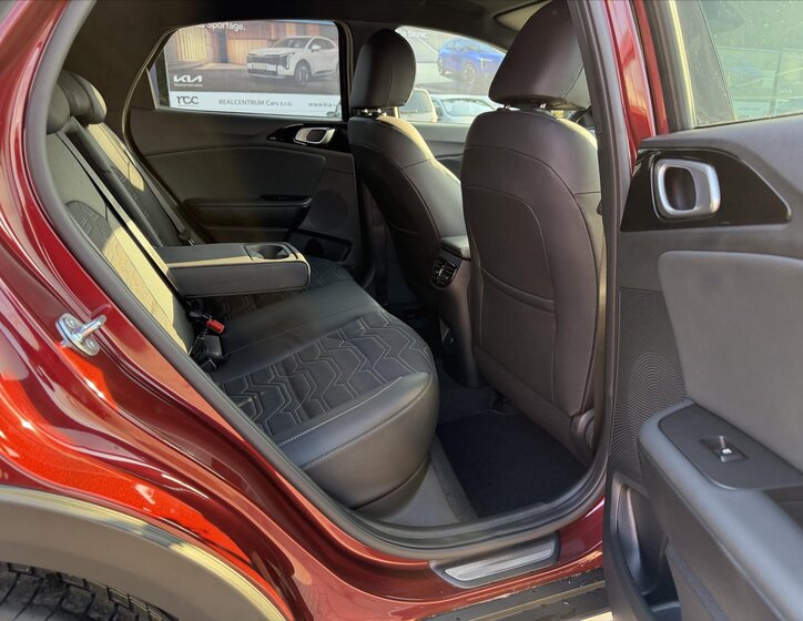 KIA XCeed CUV / Crossover 1,6 l 110 kw