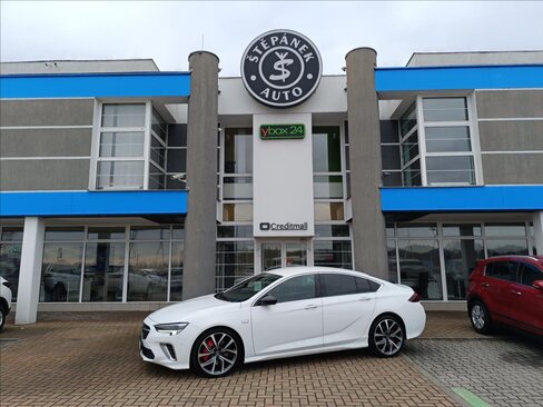 Opel Insignia Liftback 2,0 l 169 kw