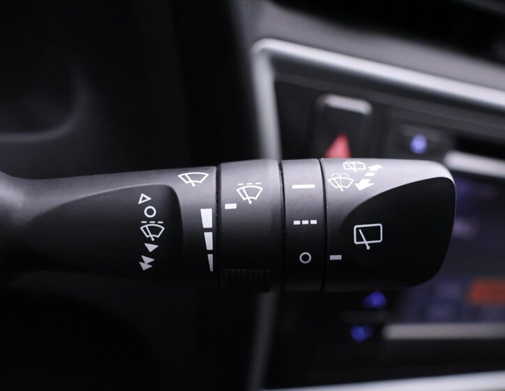 Toyota Auris Hatchback 1,3 l 73 kw