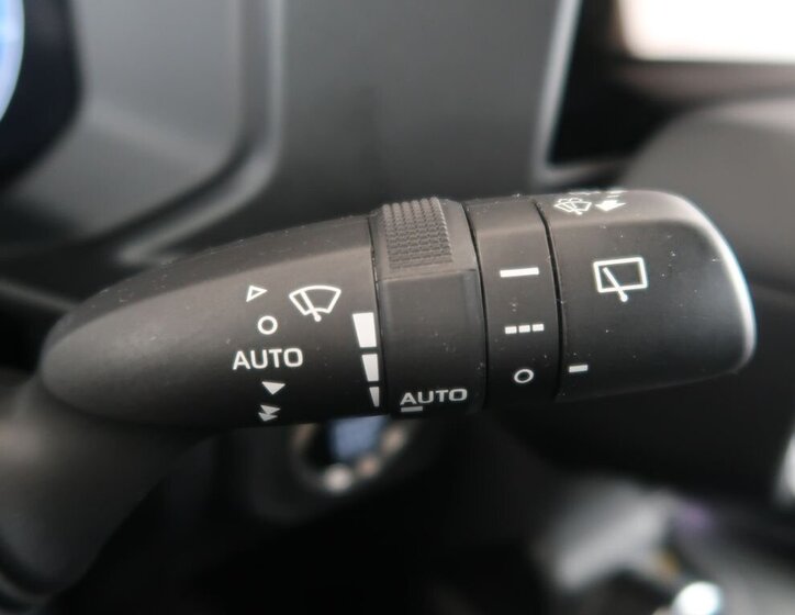 Toyota Land Cruiser Kombi 2,8 l 151 kw