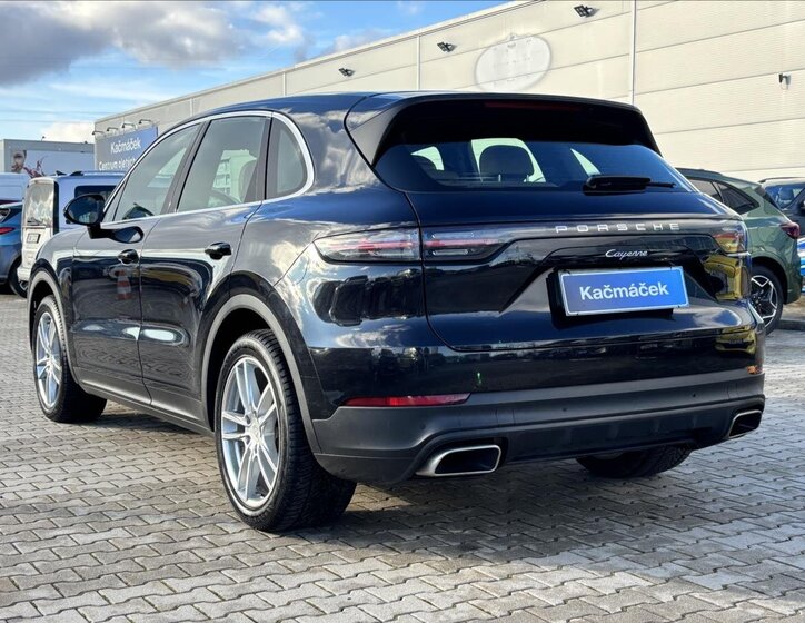 Porsche Cayenne SUV 3,0 l 250 kw