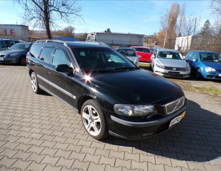 Volvo V70 Kombi 2,5 l 103 kw
