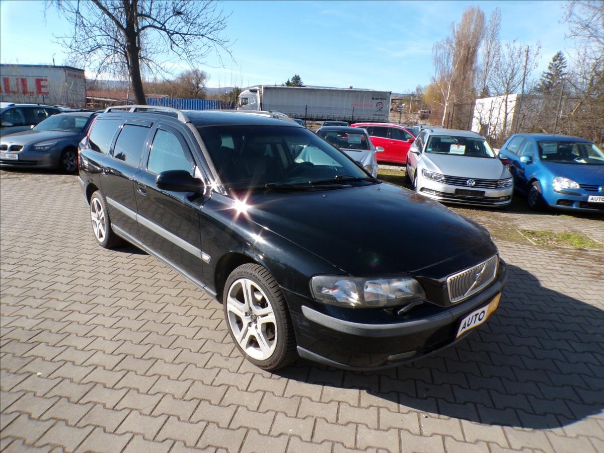 Volvo V70 Kombi 2,5 l 103 kw