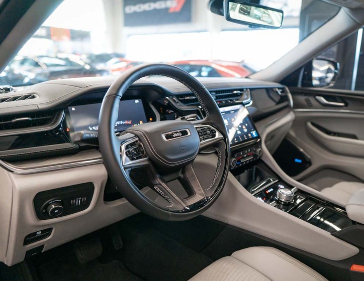 Jeep Grand Cherokee 14